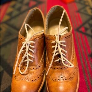 Frye, vintage like maggy Oxfords, high heel, lots of life in them. Size 7.5